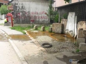 Javna česma plavi okolne ulice